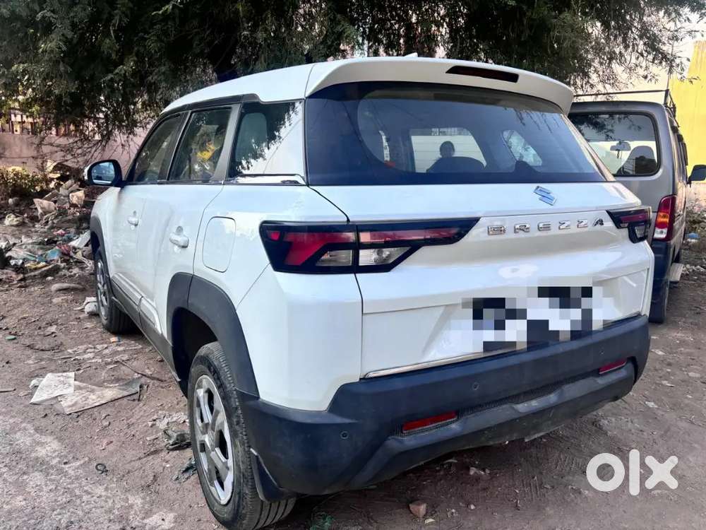 Maruti Suzuki Brezza 2023 Petrol 27000 Km Driven