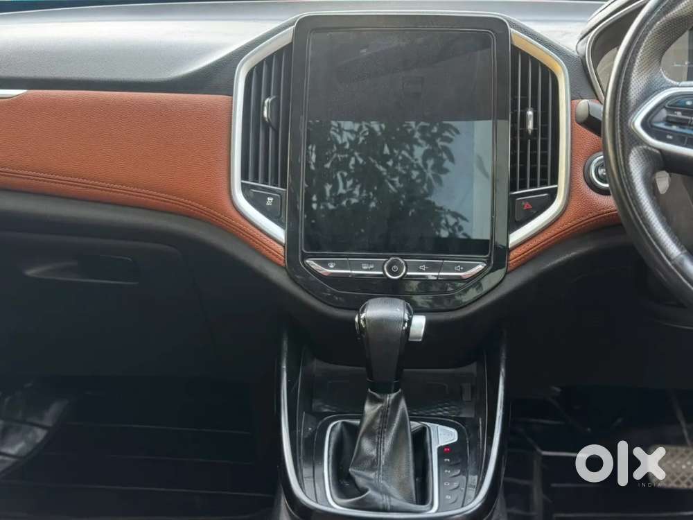 Mg Hector Plus 1.5 Sharp Turbo Cvt 6 Str, 2021, Petrol