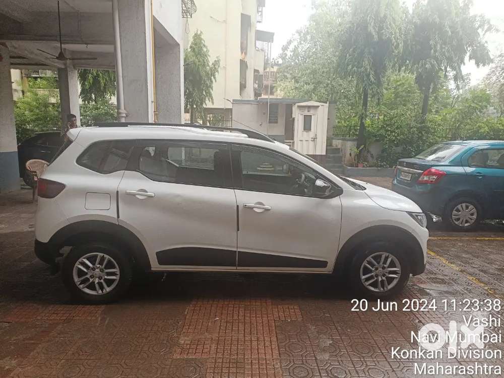 Renault Triber 2023 Petrol Rxt Amt