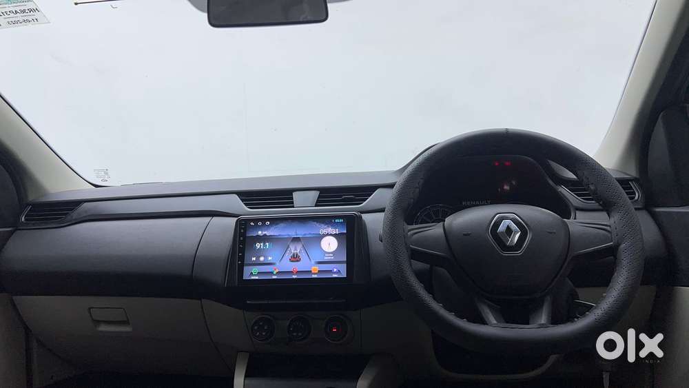 Renault Triber Rxe, 2023, Petrol