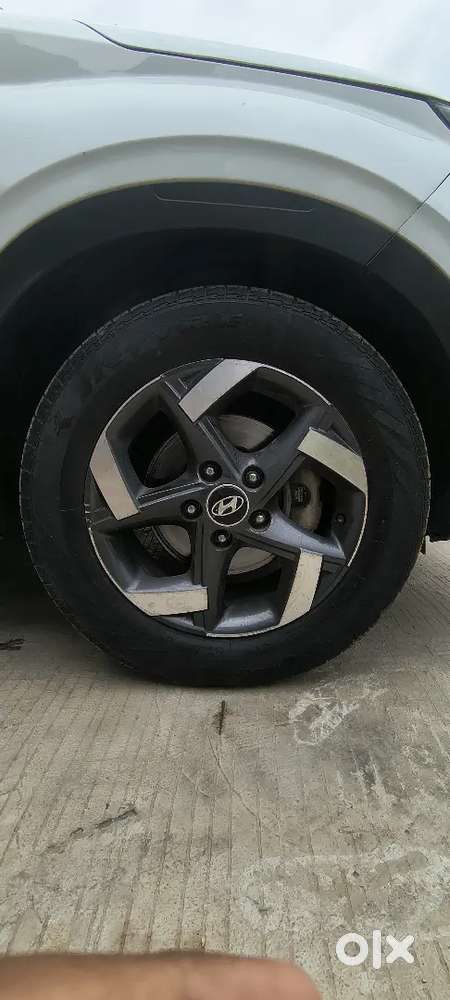 Hyundai Venue 2020 Diesel Good Condition.  Full Insurance Valid