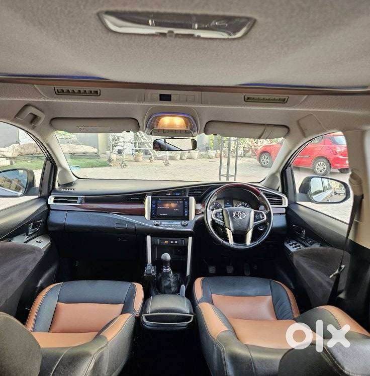Toyota Innova Crysta 2.4 V, 2017, Diesel