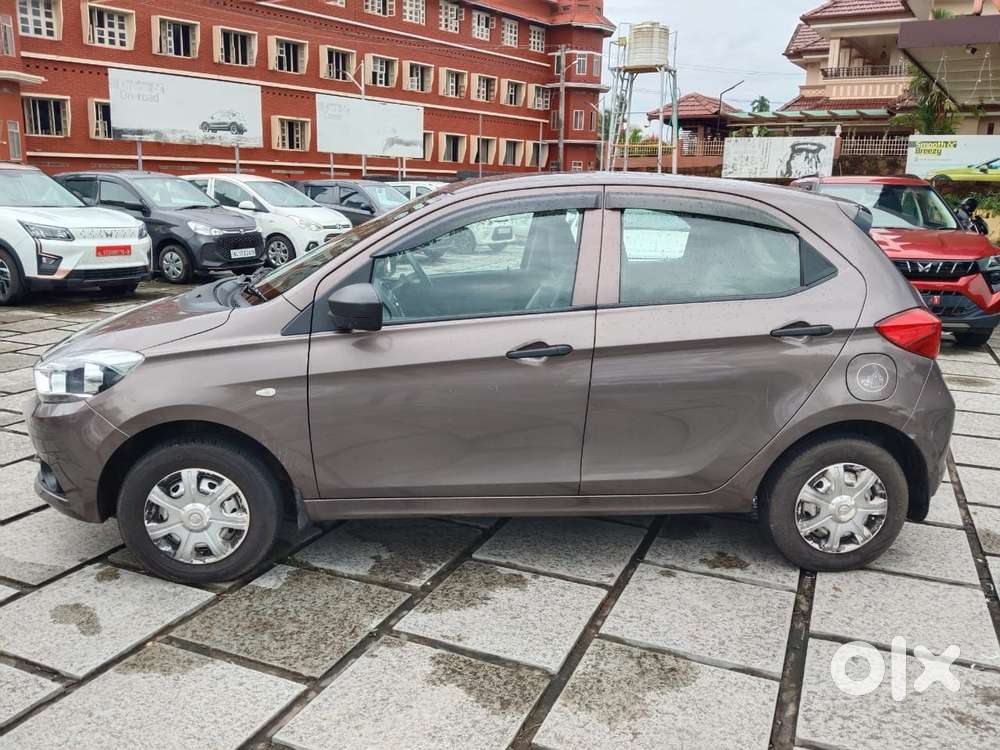 Tata Tiago 1.2 Revotron Xm, 2016, Petrol