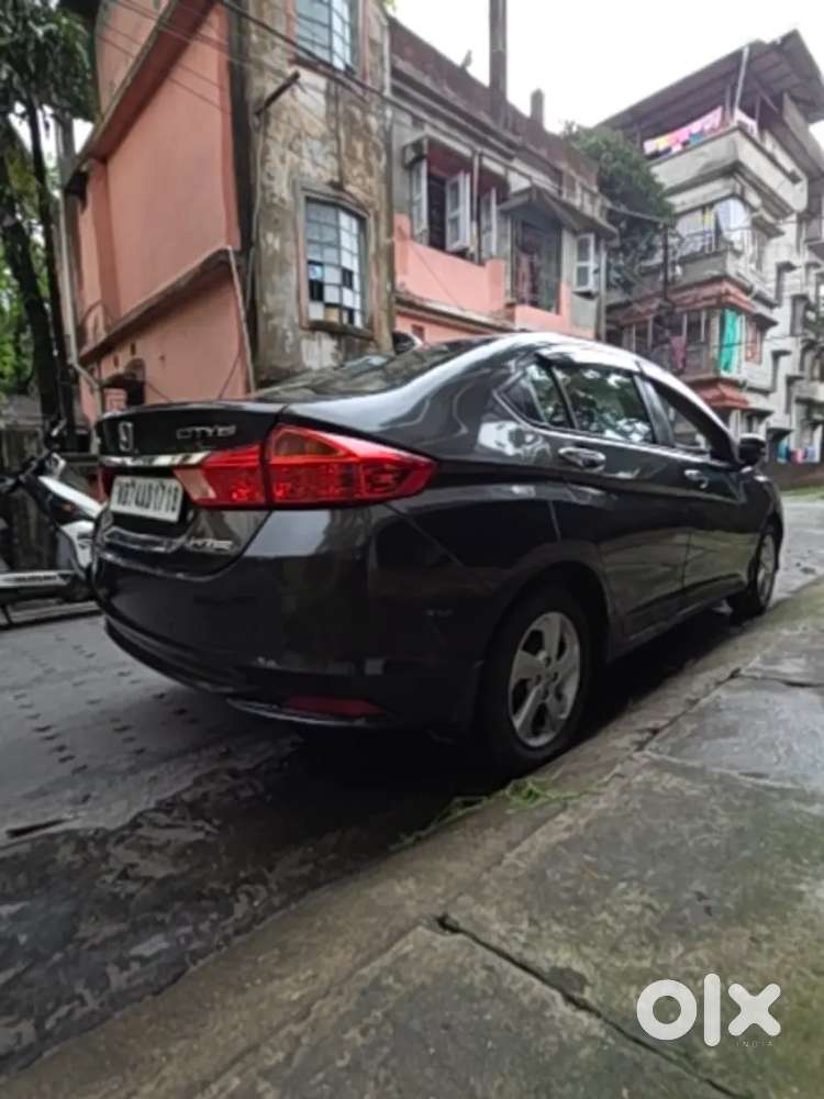 Want To Sell My Running Condition City For Upgradation.