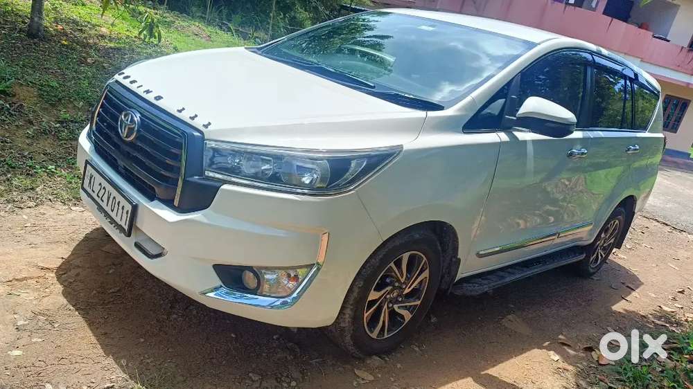 Toyota Innova Crysta 2019