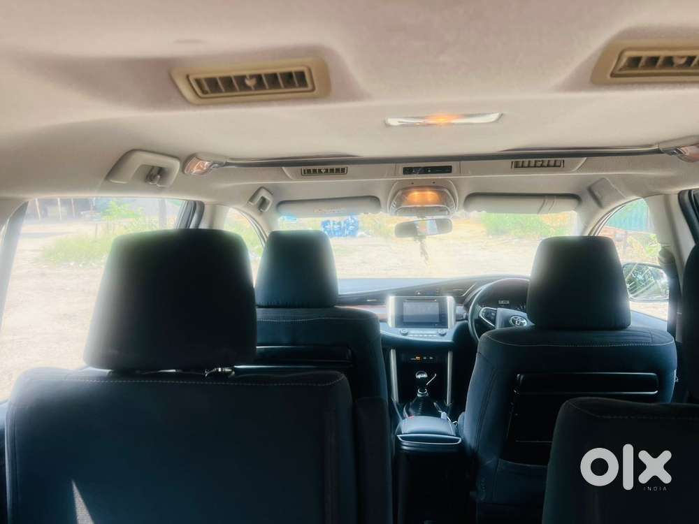 Toyota Innova Crysta 2018