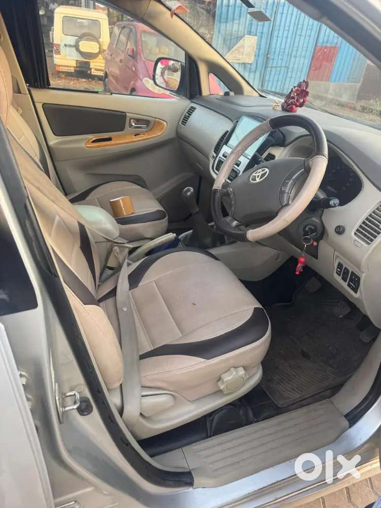 Toyota Innova 2010 Diesel 200000 Km Driven