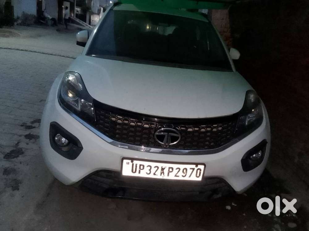Tatanexon  Petrol Car