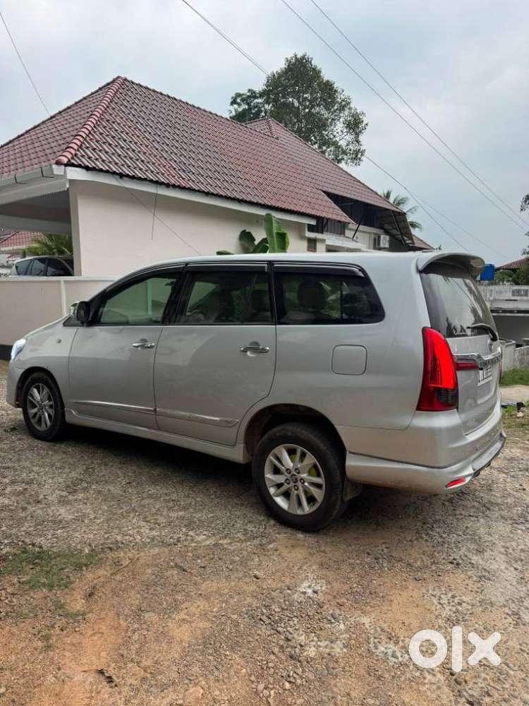 Toyota Innova [2013-2016] 2.5 G4 7 Str, 2014, Diesel