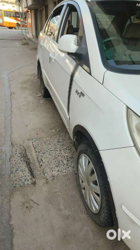 Tata Manza Aura Quadrajet 2013