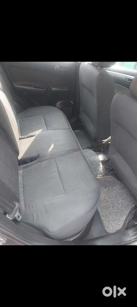 Maruti Suzuki Swift Lxi Optional-o, 2017, Cng & Hybrids