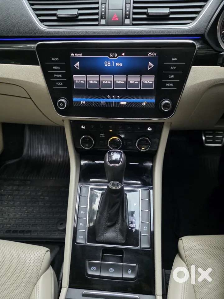 Skoda Superb 2.0 L&k Tsi At, 2020, Petrol