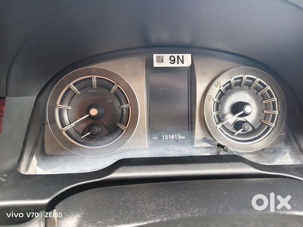 Toyota Innova Crysta 2.4 V 2022
