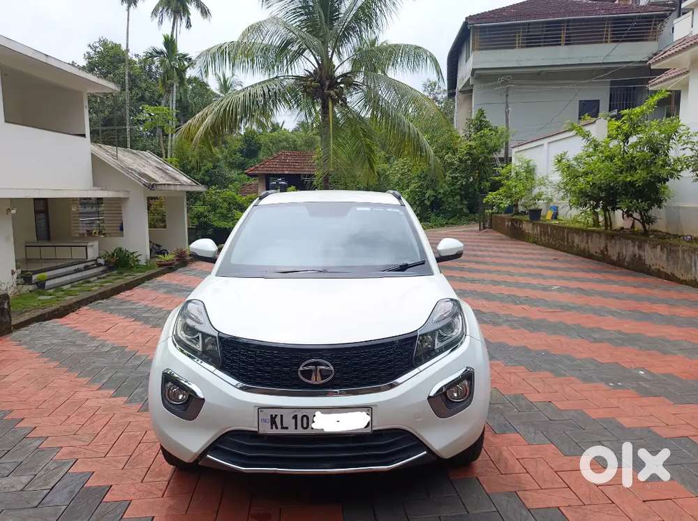 Tata Nexon Xz Plus(top End) 2018 Manual Petrol