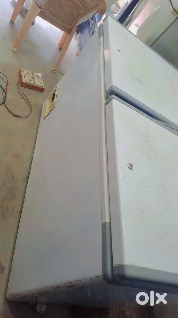 Very nice deep freezer Western deep freezer 425 ltr