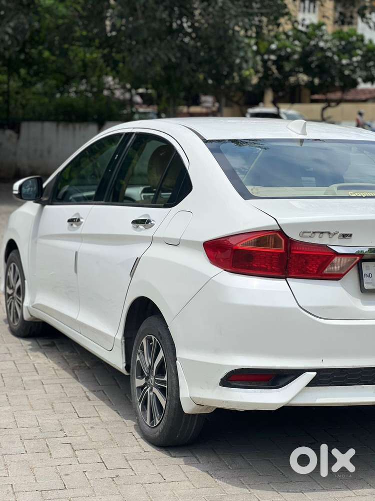 Honda City 1.5 V Cvt I-vtec Mt, 2017, Petrol