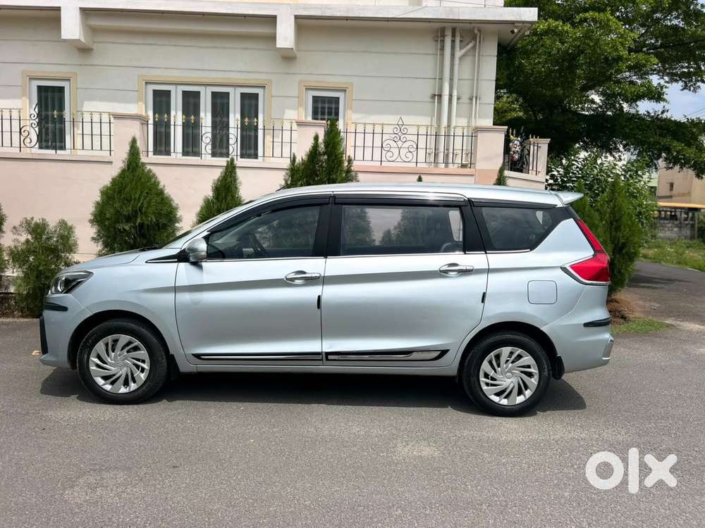 Maruti Suzuki Ertiga Vxi, 2025