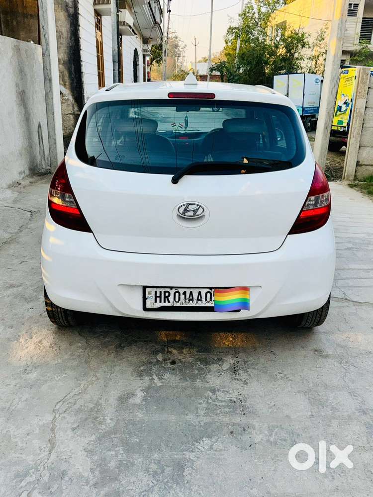 Hyundai I20 2009-2011 Asta, 2011, Petrol