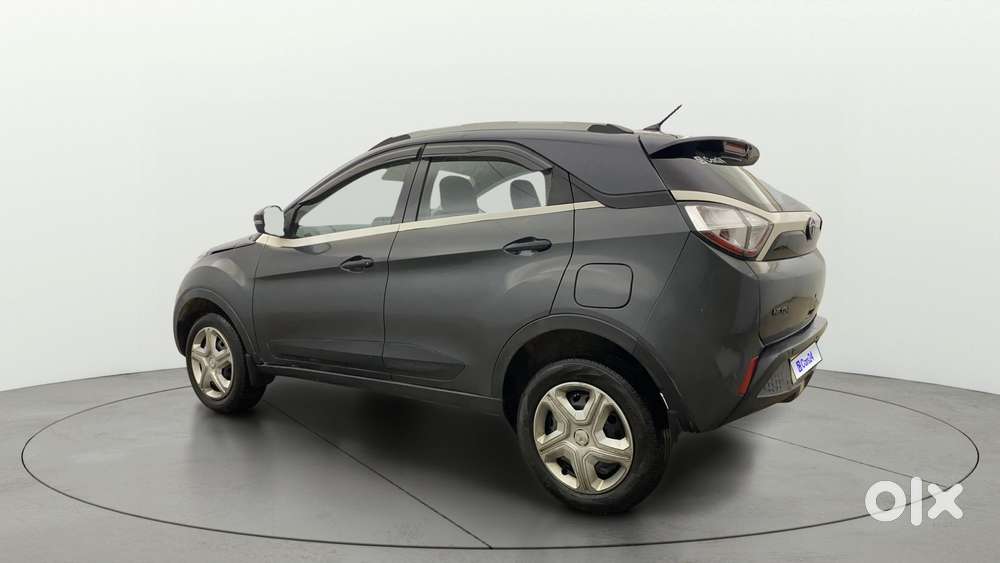 Tata Nexon 1.2 Revotron Xe, 2018, Petrol