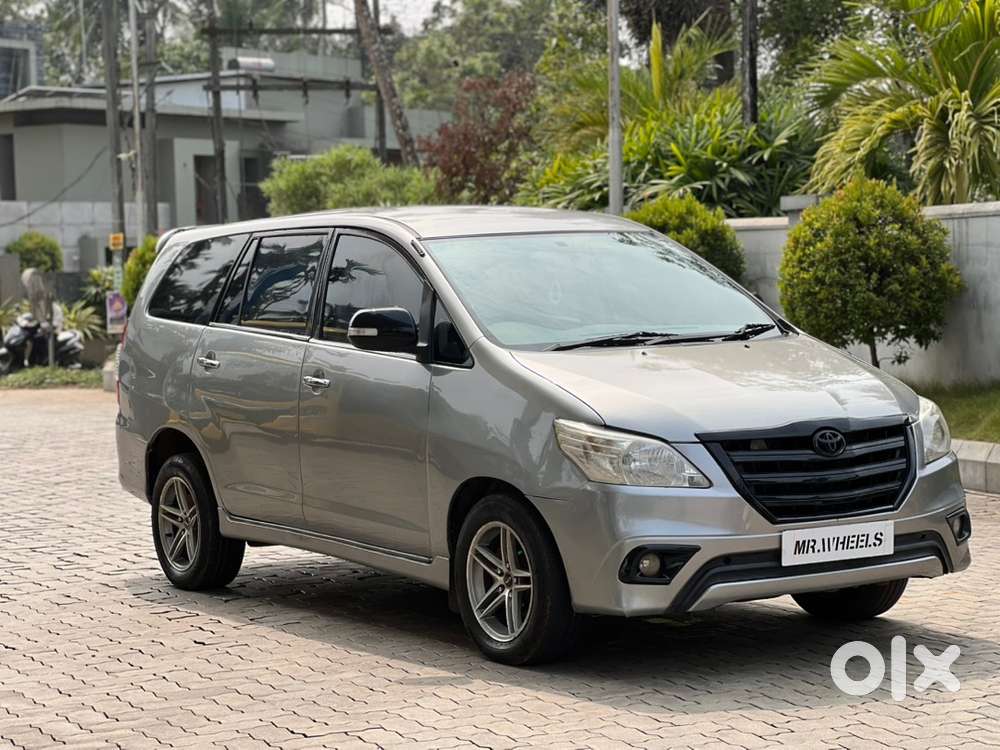 Toyota Innova Diesel 2012 Car