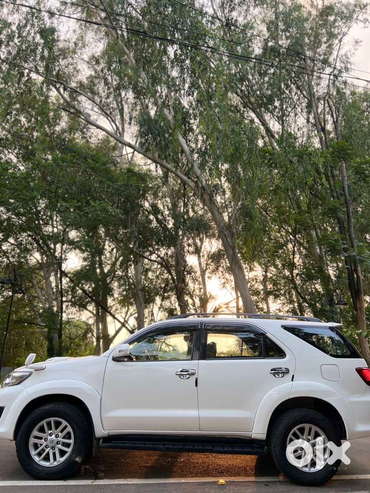Toyota Fortuner 4x2 4 Speed At, 2013, Diesel