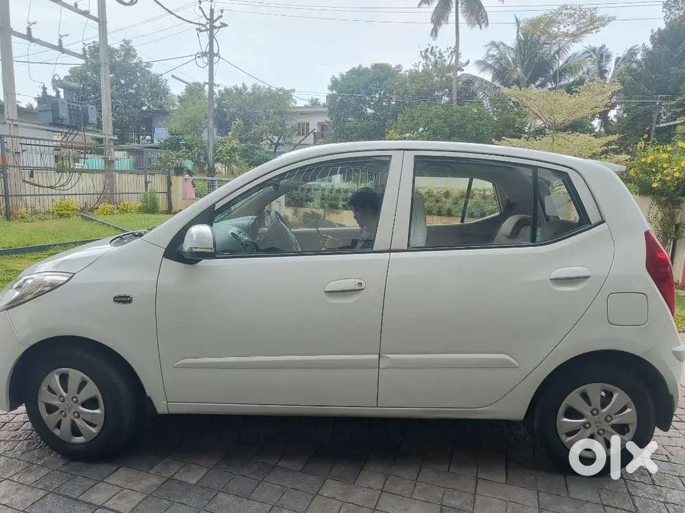 Hyundai I10 Sportz 2013 Automatic