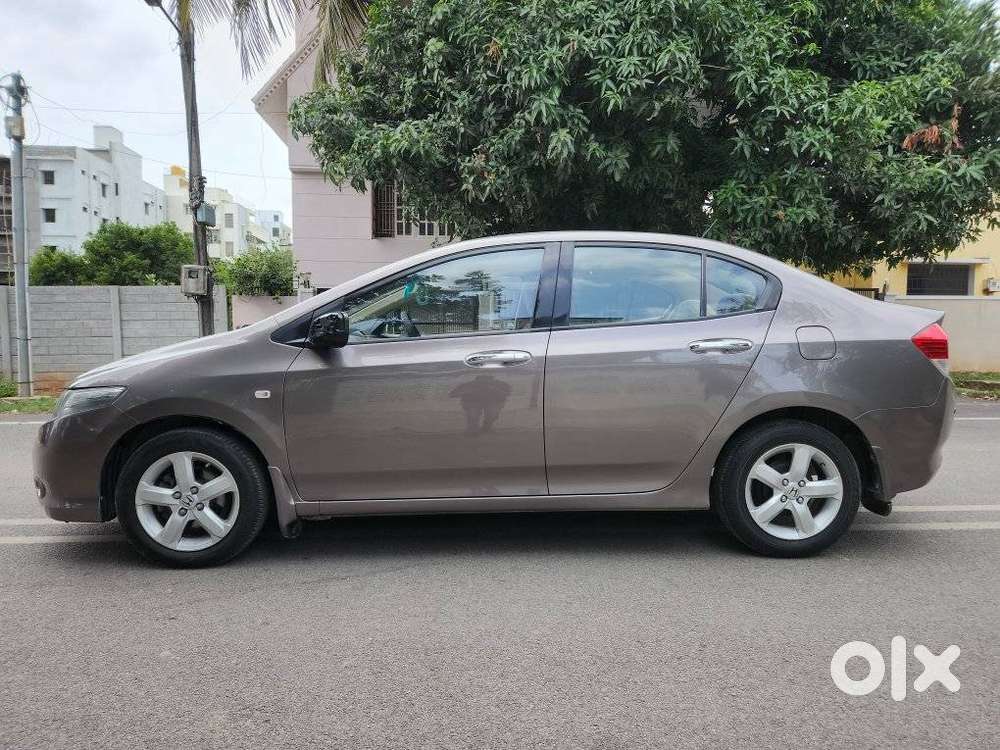 Honda City V Mt, 2011, Petrol