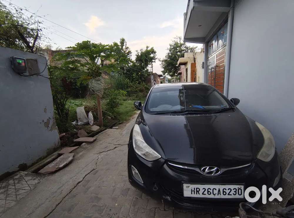 Hyundai Elantra 2013 Petrol 80000 Km Driven