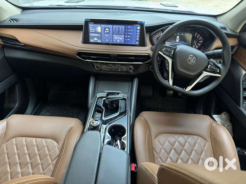 Mg Gloster Savvy 7 Seater, 2024, Diesel