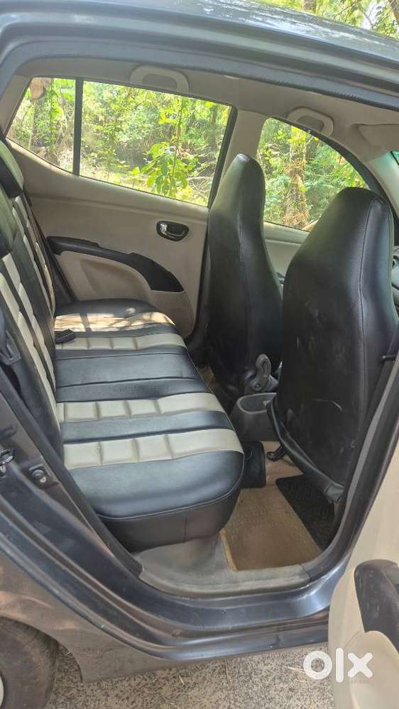 Hyundai I10 Sportz At, 2010, Petrol