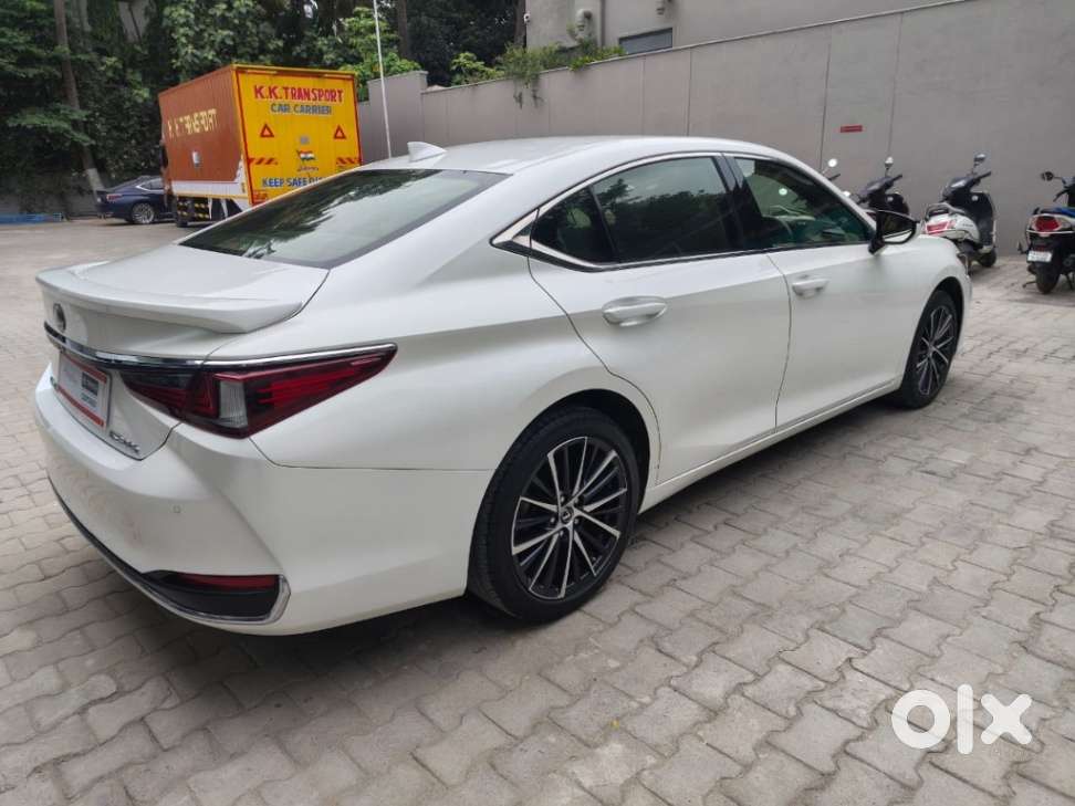Lexus Es 300h, 2023, Petrol