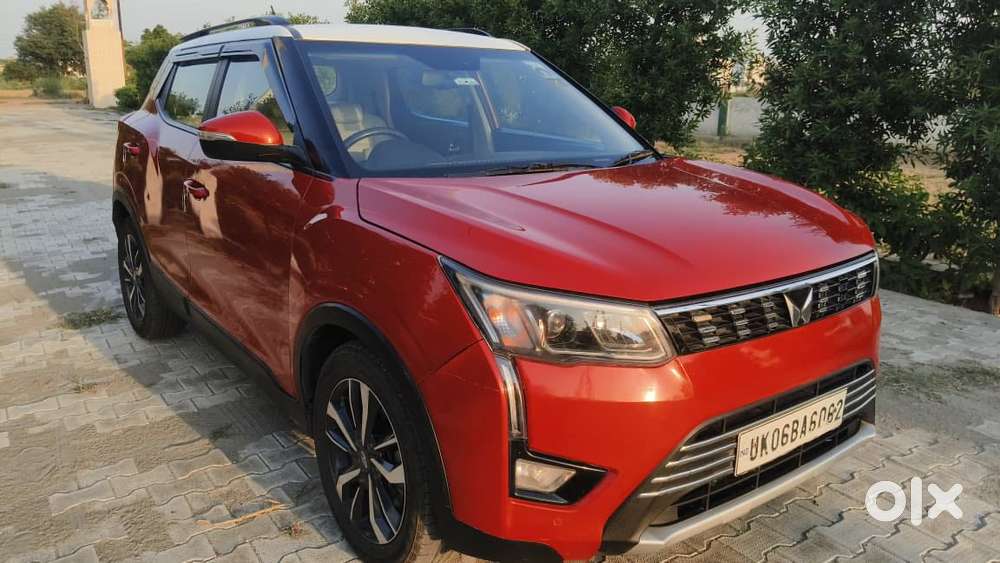 Mahindra Xuv300 W8 Option Dual Tone Diesel, 2021, Diesel