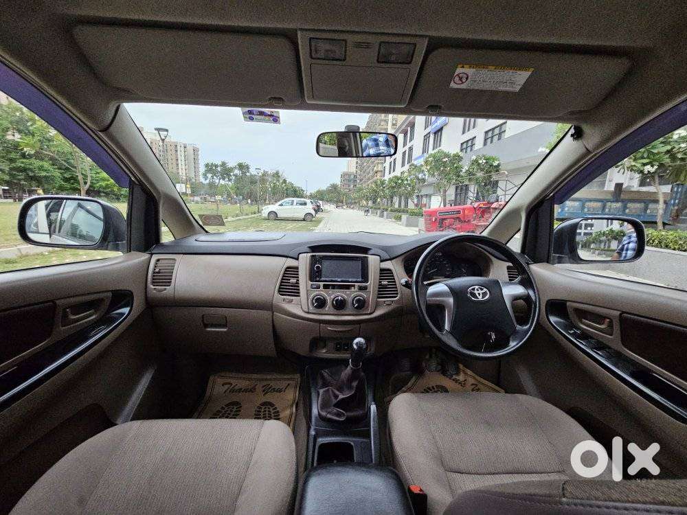 Toyota Innova 2.5 G (diesel) 8 Seater Bs Iv, 2016, Diesel