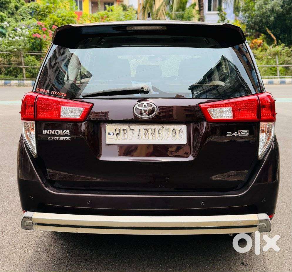 Toyota Innova Crysta 2.4 G Mt 8s, 2022, Diesel