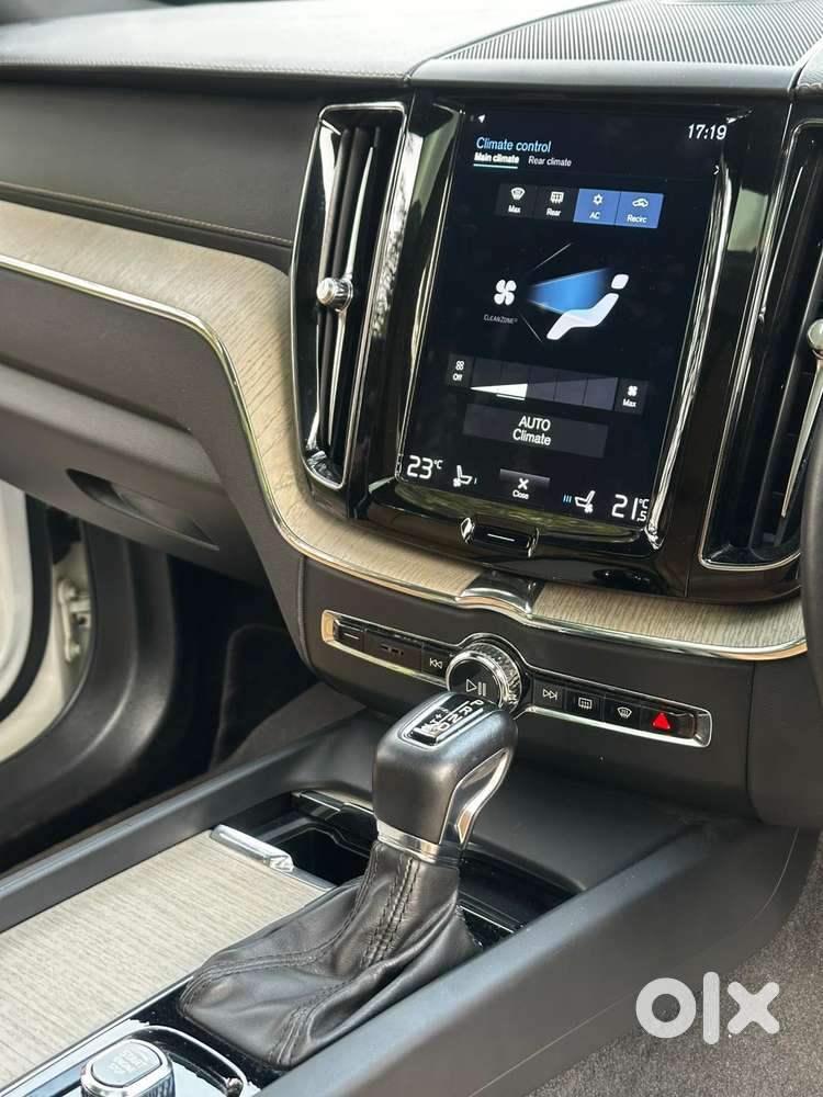 Volvo Xc60 Inscription D5, 2020, Diesel