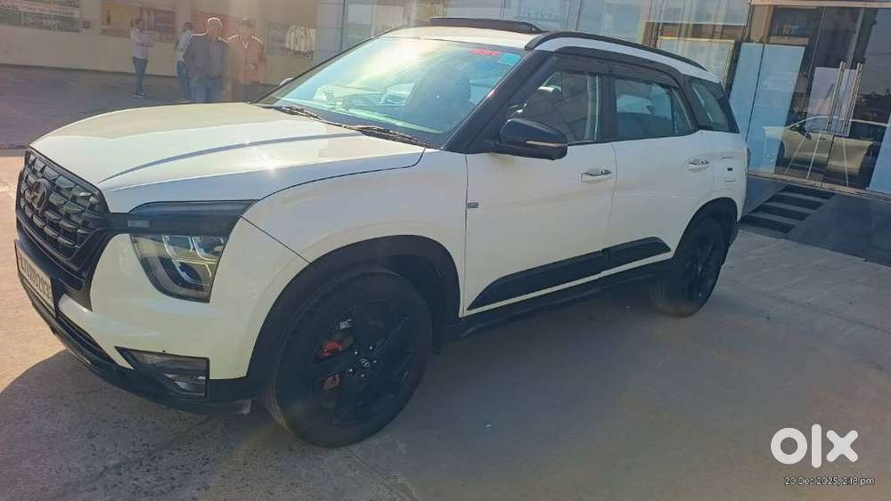 Hyundai Alcazar Platinum, 2024, Petrol