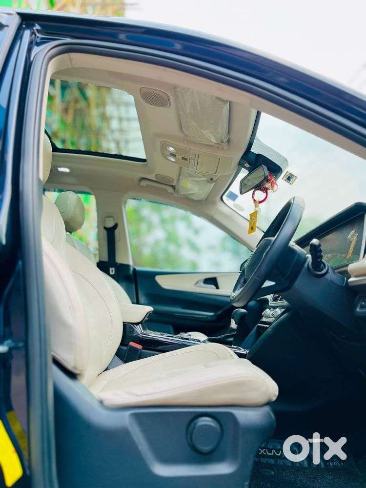 Mahindra Xuv700 2.0 Ax 7 Petrol At Luxury Pack Str, 2024, Petrol