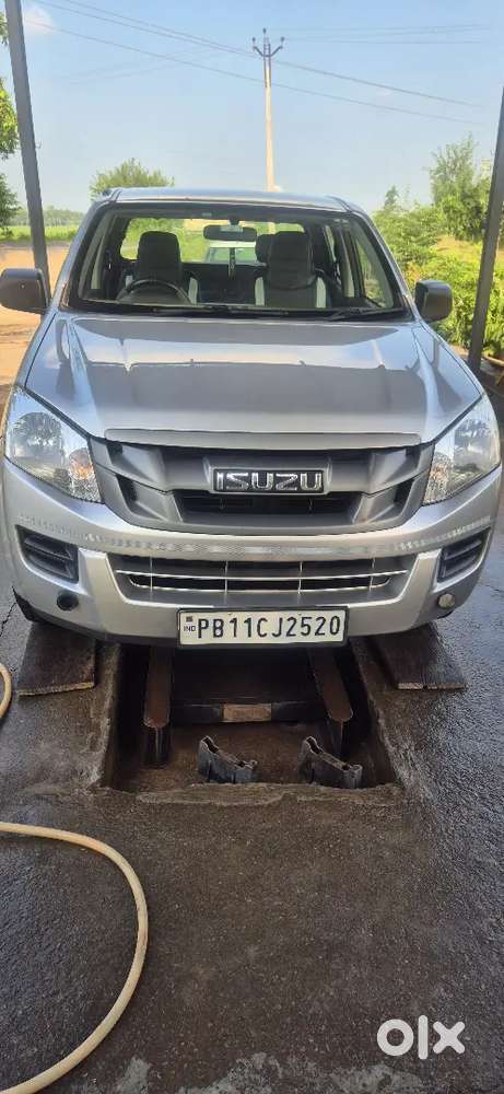 Isuzu S-cab Diesel 2017