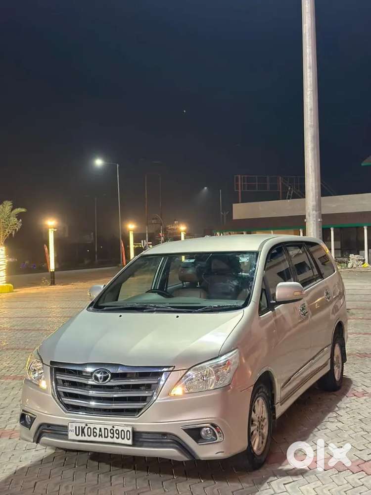 Toyota Innova 2014 Diesel Well Maintained