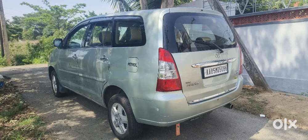 Toyota Innova 2006