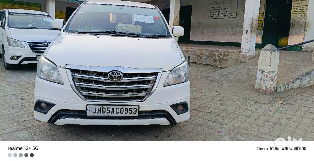 Toyota Innova 2010 Diesel 260000 Km Driven