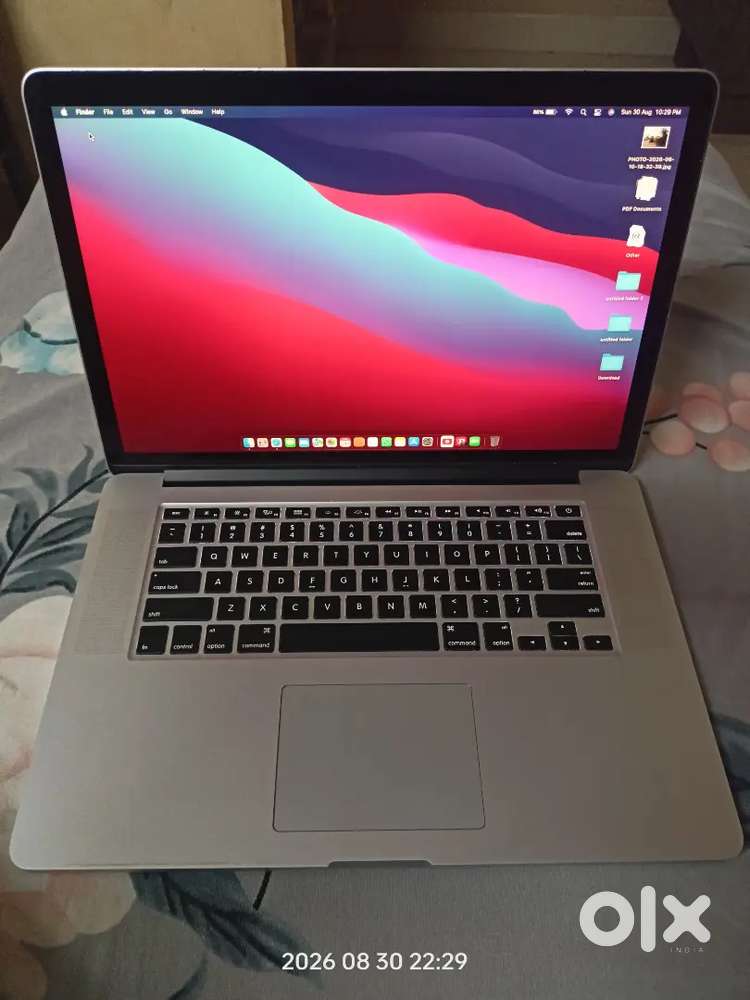MacBook Pro 2015 – 16GB RAM  256GB SSD
