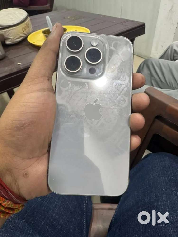 Apple  iphone 15 Pro Max Model only 4 month old with bill box warranty