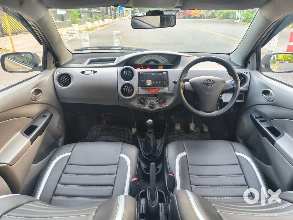Toyota Etios 2010-2012 G, 2011, Petrol