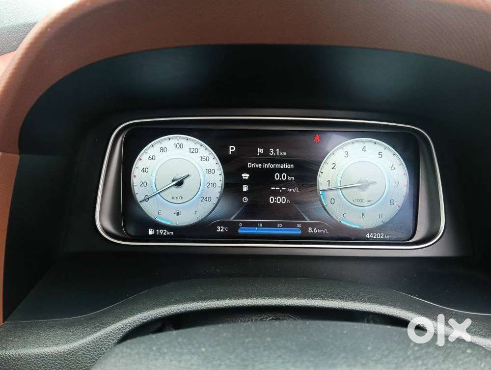 Hyundai Alcazar, 2021, Petrol