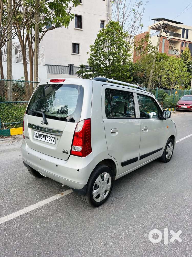 Maruti Suzuki Wagon R 1.0 Vxi Amt, 2017, Petrol