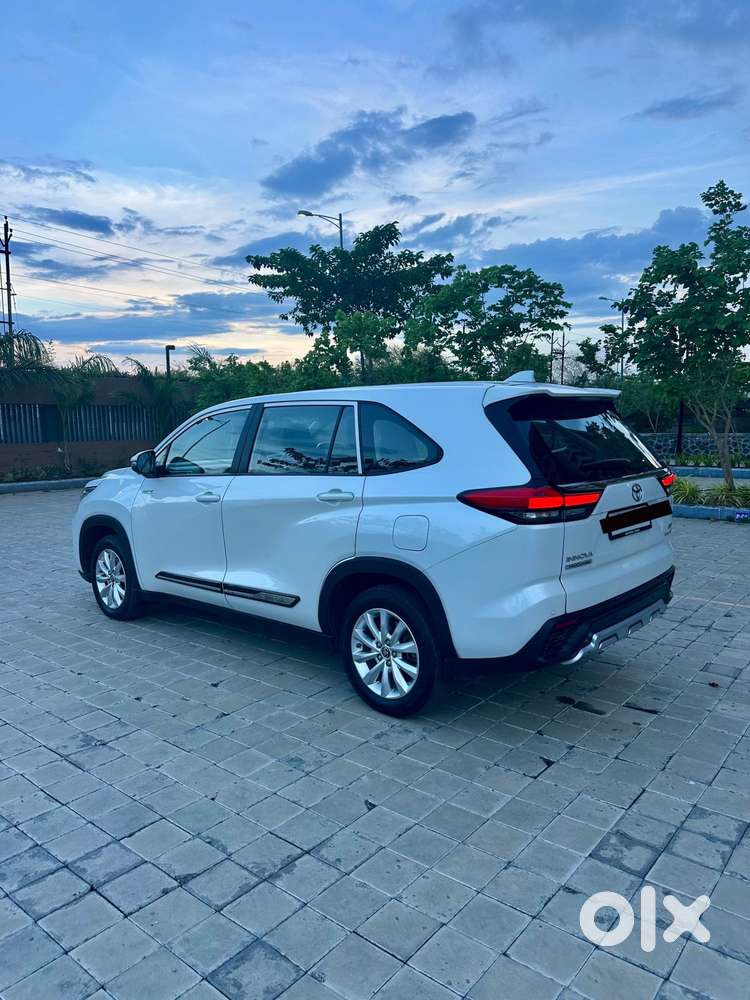 Toyota Innova Hycross 2.0 Vx Hybrid 7 Str, 2024, Petrol