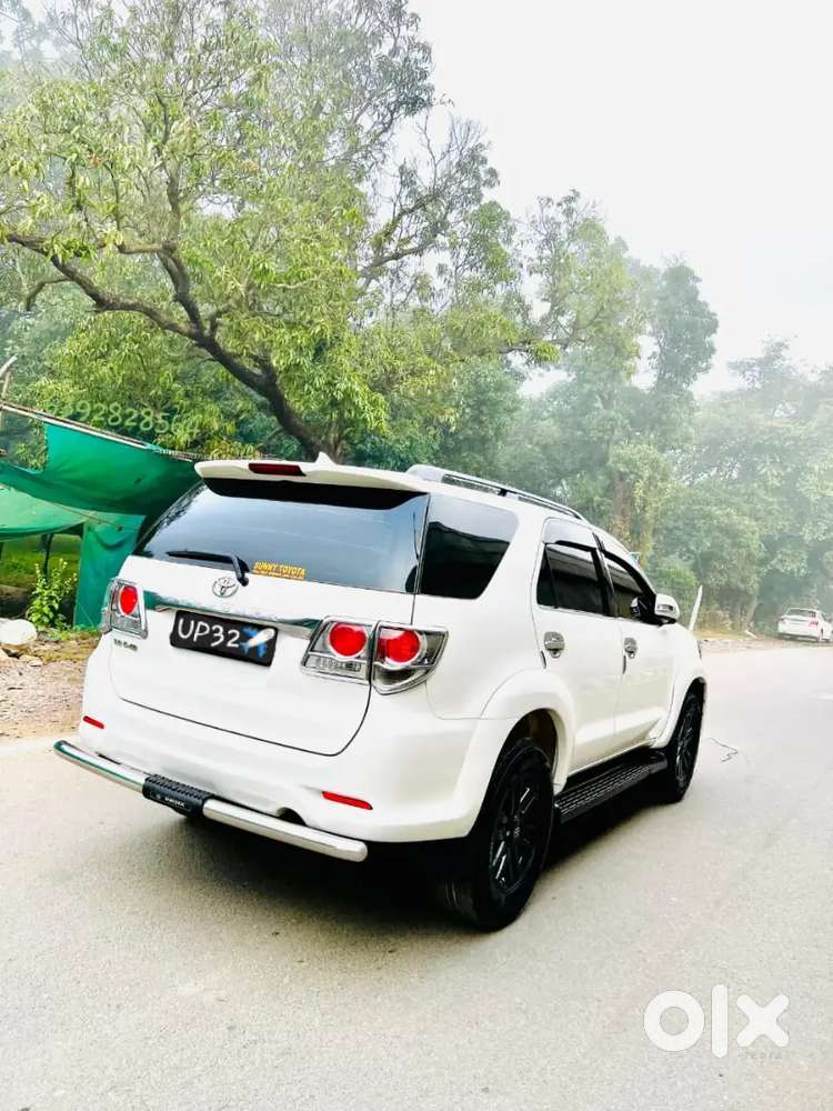 (argent,sale) Fortuner Car 2013 Model Km 1,57,000