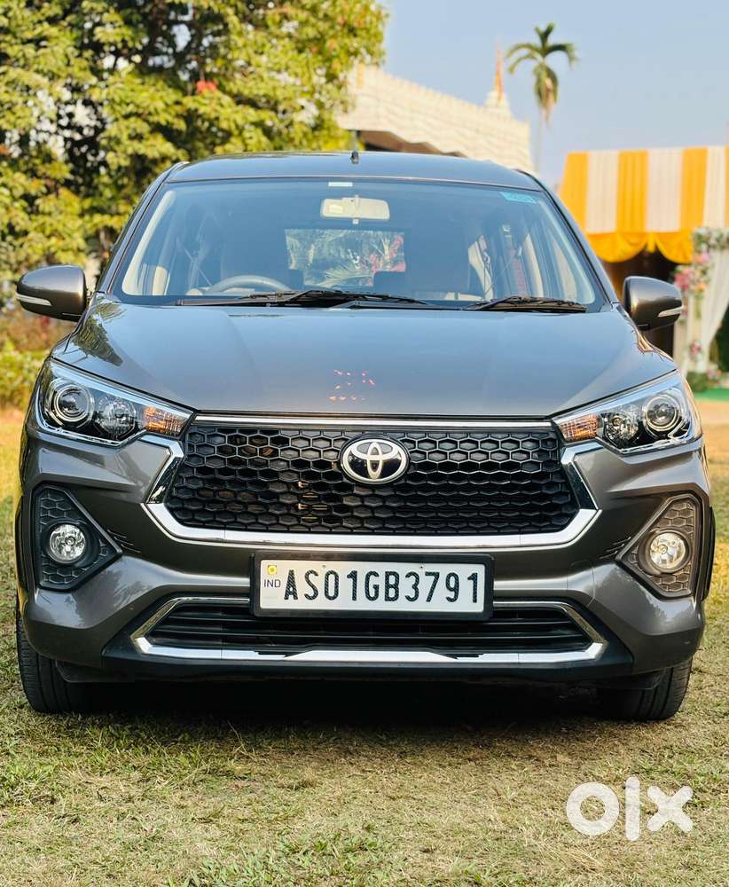 Toyota Rumion V Mt, 2024, Petrol