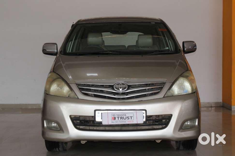 Toyota Innova 2.5 Vx 8 Str, 2011, Diesel